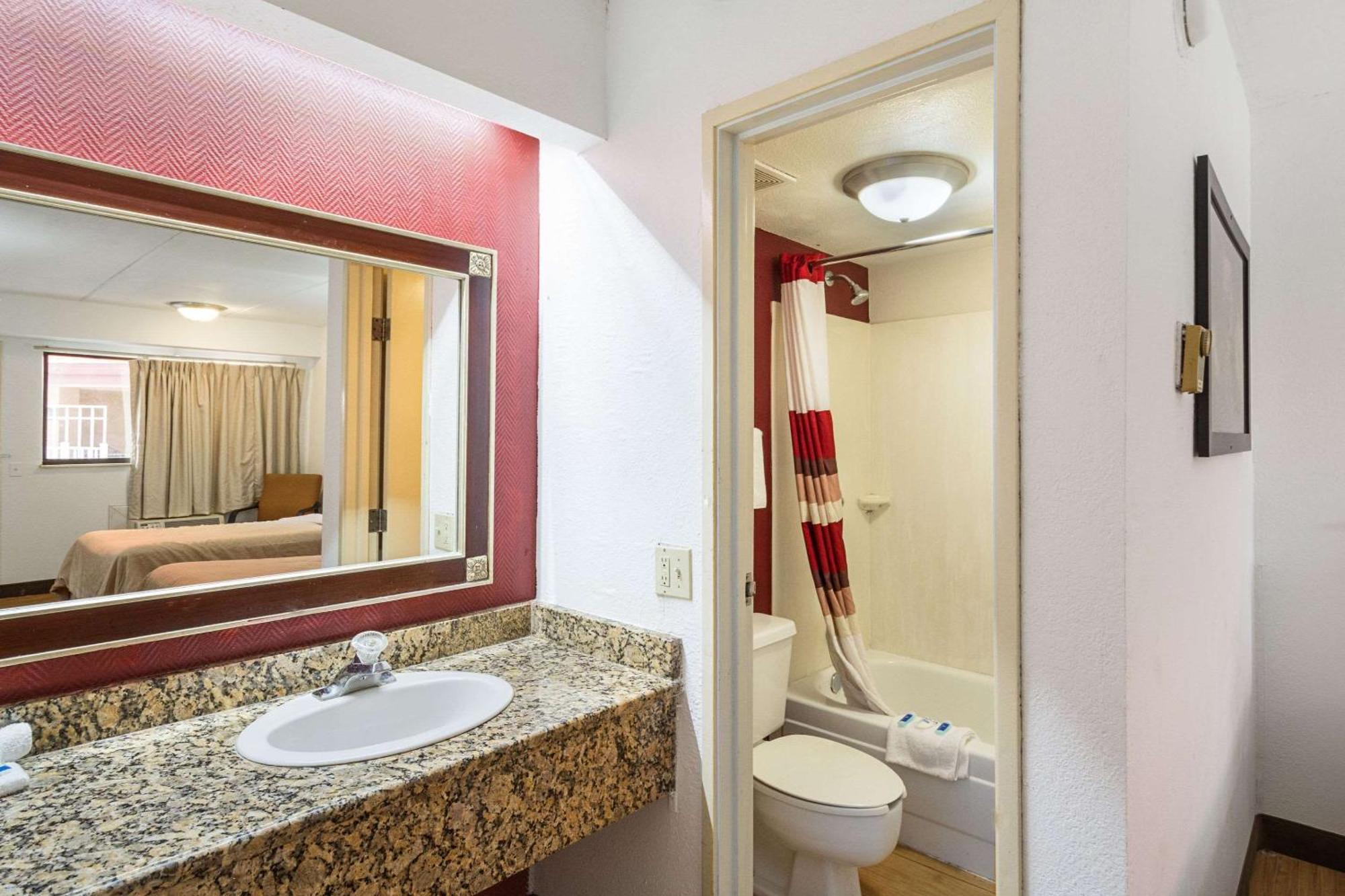 Double Room Two Double Beds Non-Smoking